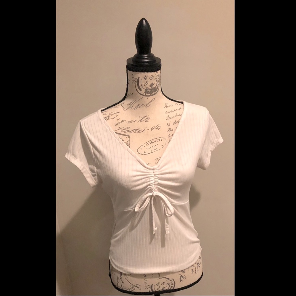 White bow knot vneck top